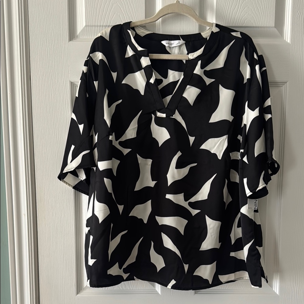 Nine West Black and White Patterned Blouse